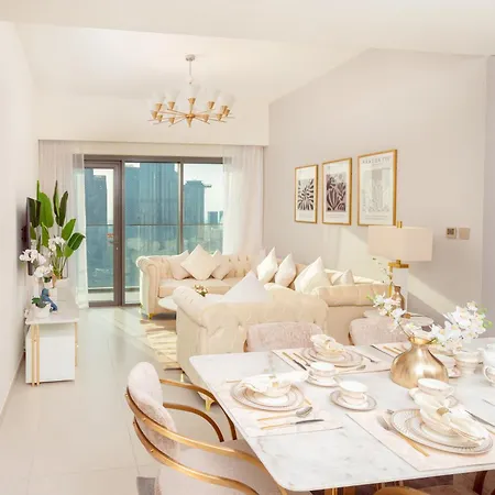 Elite Royal Apartment - Sky Series - Full Burj Khalifa & Fountain View - Noble Dubai Exterior photo